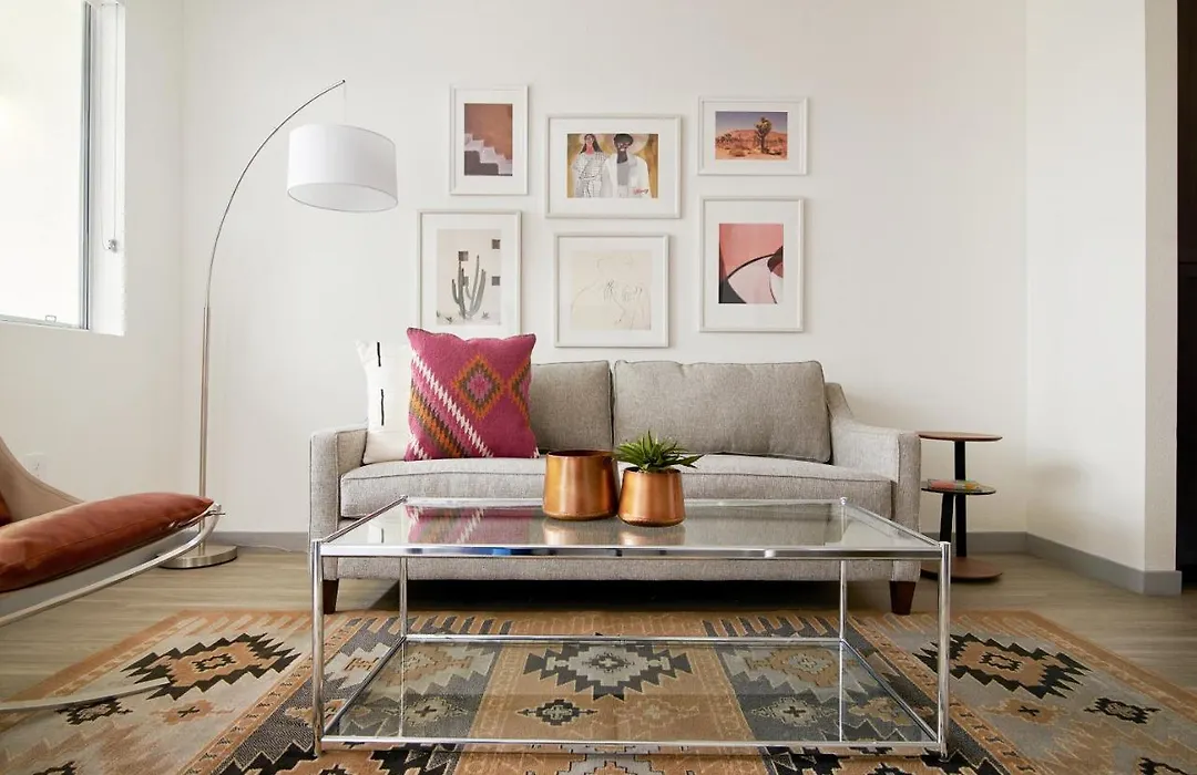 Lovely Midtown Suites By Sonder-1